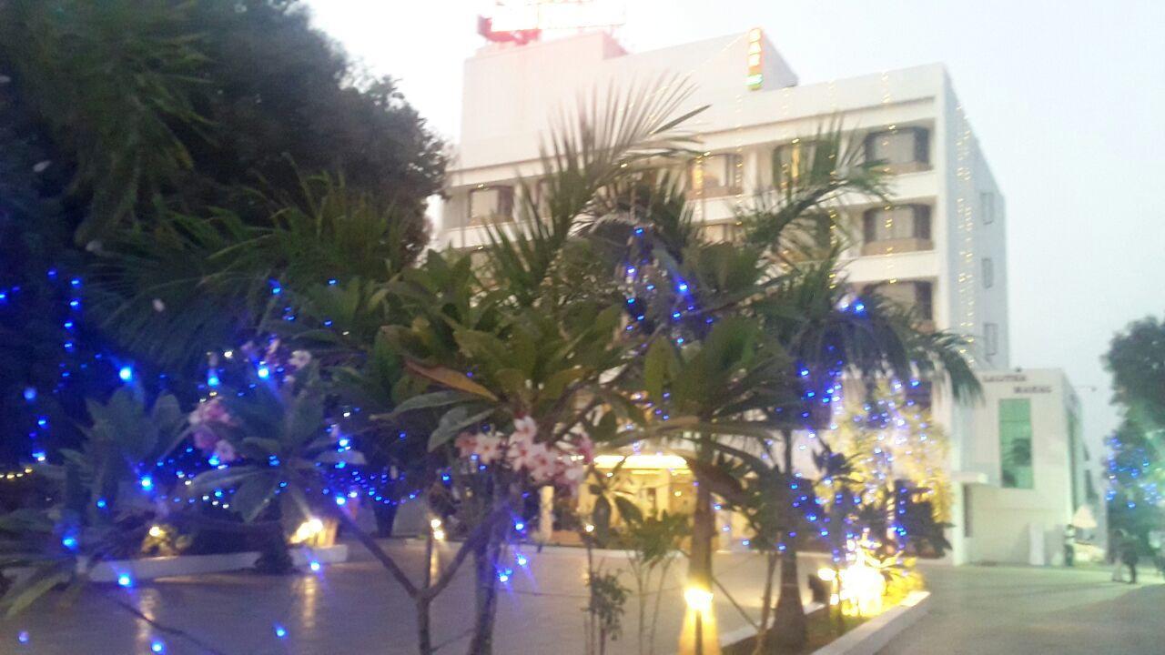 Отель King Paradise Tiruchirappalli Экстерьер фото